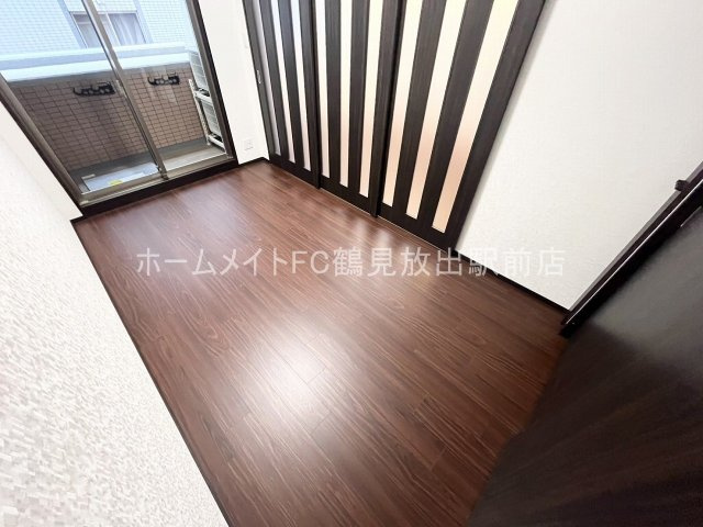 東大阪市長田中１丁目の賃貸マンションの洋室