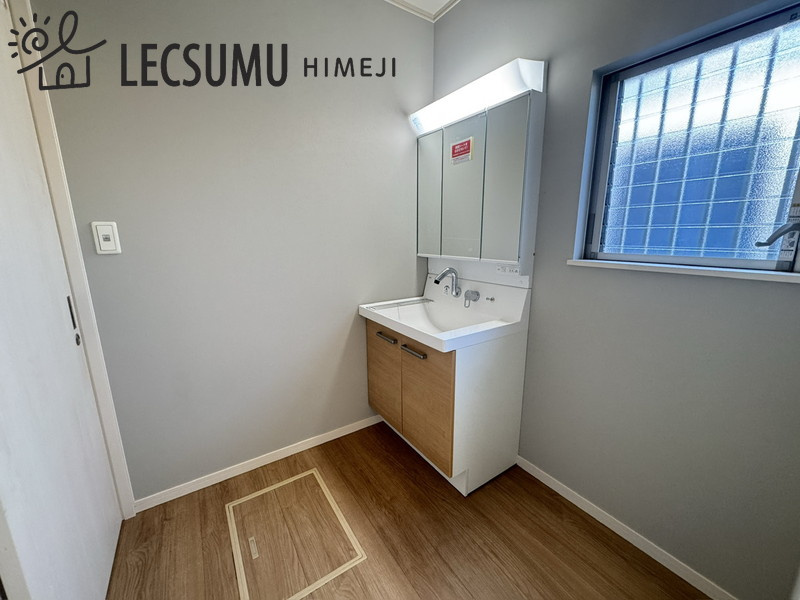 姫路市北原/中古戸建の独立洗面台