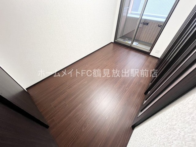 東大阪市長田中１丁目の賃貸マンションの洋室