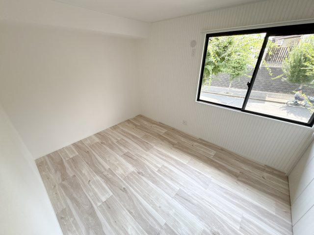 アゼリオ学園前Bの洋室