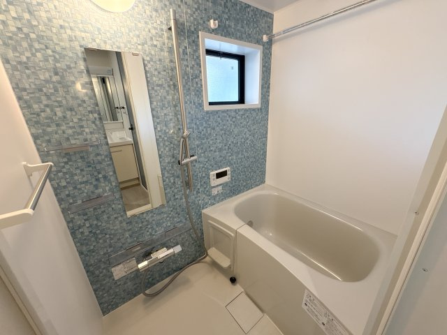 アゼリオ学園前Bの浴室