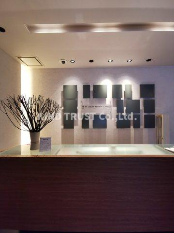 梅田レジデンスTOWERのロビー|ゆとりのあるロビーです