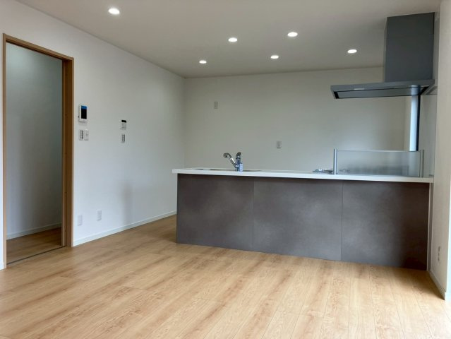 丸亀市田村町　水回り充実の再生住宅