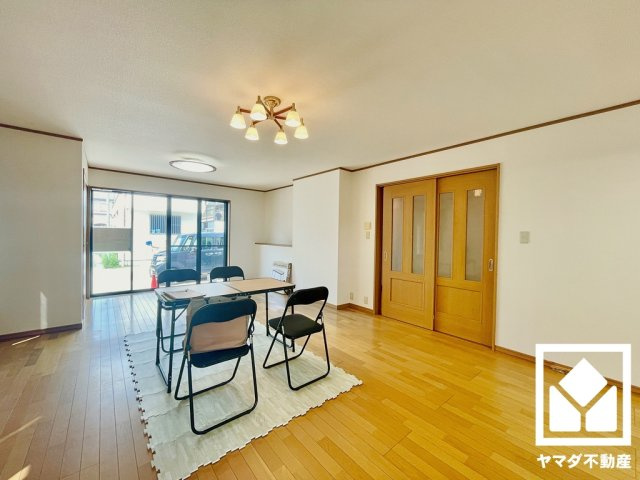 伏見区深草大亀谷古御香町の居間・リビング