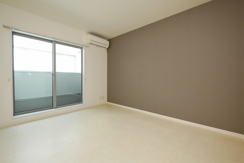 カーサ・バローレ江波二本松の居間・リビング|カーサ・バローレ江波二本松　102号