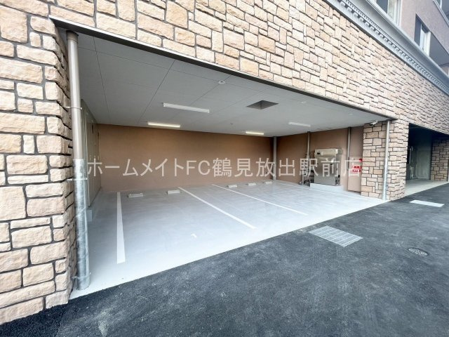 東大阪市長田中１丁目の賃貸マンションの駐車場