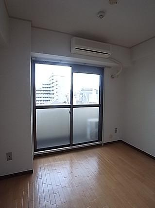 フルール岡本の居間・リビング