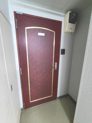 【ロビー】 | 地蔵屋ハナブサビル | きれいな玄関です