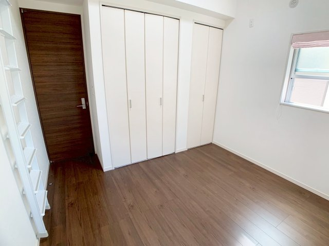 宮川町 一戸建の洋室