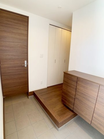 宮川町 一戸建の玄関