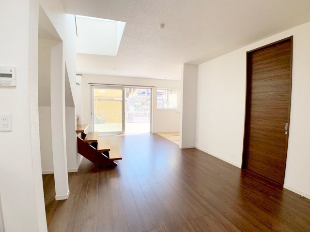 宮川町 一戸建の居間・リビング