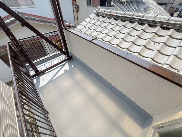 生駒市中菜畑2丁目貸家のバルコニー