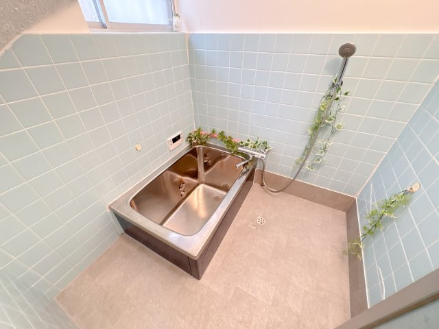 生駒市中菜畑2丁目貸家の浴室