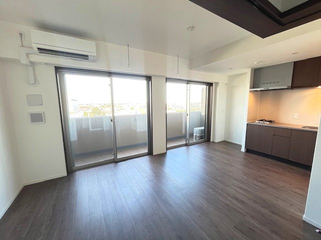 ｅｋｉｓｍ　さいたま新都心の居間・リビング