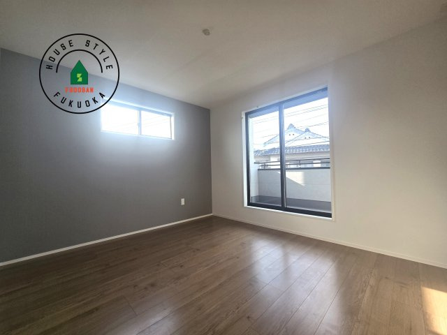 福津市福間南5丁目第6-2棟（2号棟）の内観：施工例|主寝室には収納力に優れたクローゼットがありますので、お部屋もすっきり片付きます。