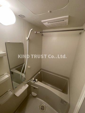 プレサンス天満橋チエロの浴室|日々の疲れを癒すお風呂付です