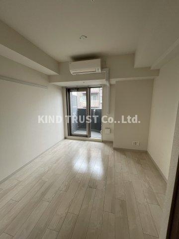 プレサンス天満橋チエロの居間・リビング|居間です