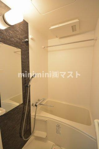 アドバンス西梅田ジェイスの浴室|※別号室参考写真