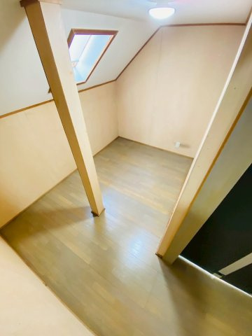 【洋室】 | サービスルーム☆