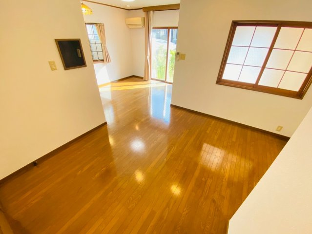 【居間・リビング】