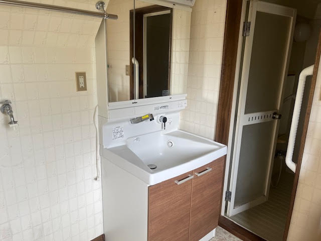 網走郡美幌町字三橋町1丁目戸建の独立洗面台