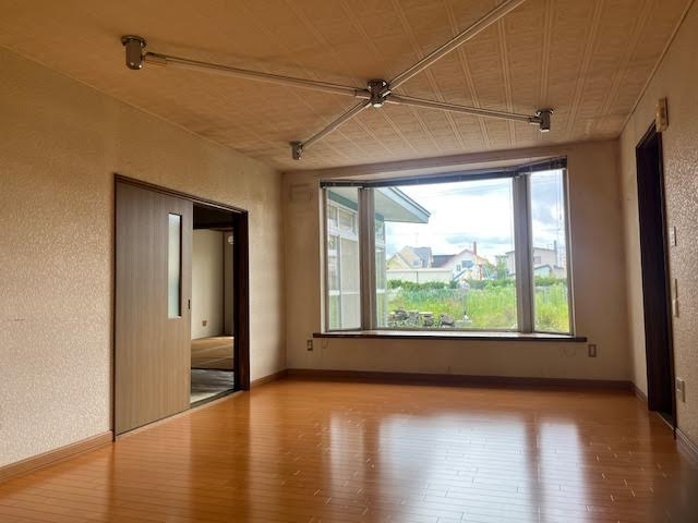 網走郡美幌町字三橋町1丁目戸建の居間・リビング