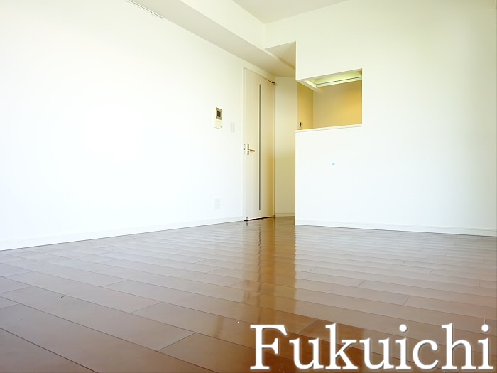 エスティメゾン都立大学の居間・リビング