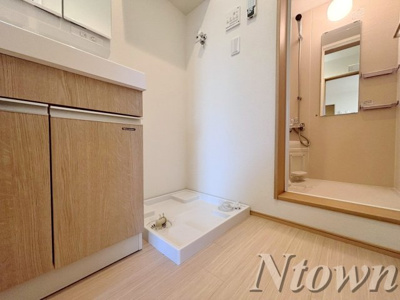 【設備】 | REGALEST-KLC名西 | 洗濯機置き場です