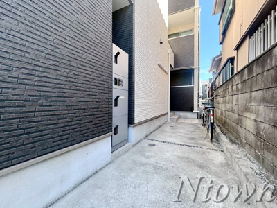 【エントランス】 | REGALEST-KLC名西 | エントランスです