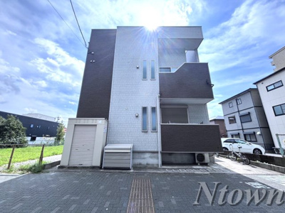 【外観】 | GRANDTICスリジェ | 物件の外観です