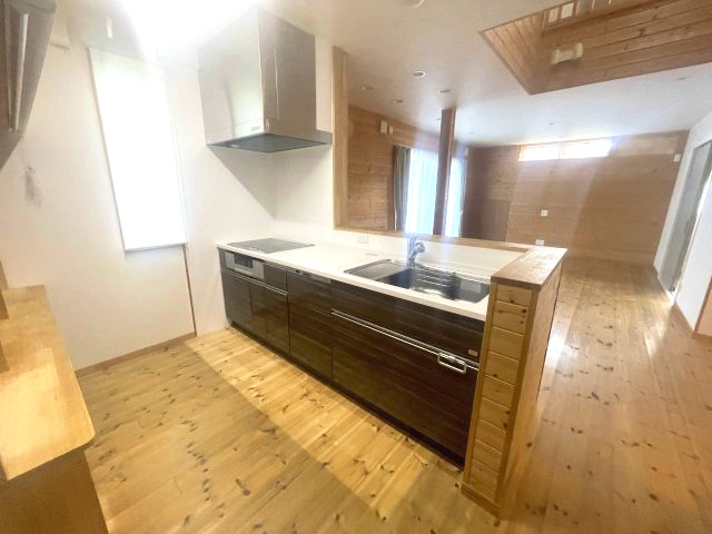 大津市北比良中古戸建のキッチン