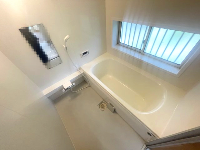 大津市北比良中古戸建の浴室