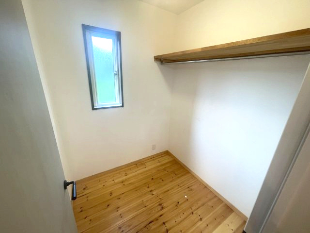 大津市北比良中古戸建の収納|納戸