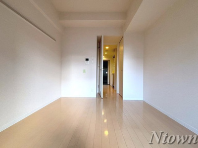 【居間・リビング】 | プレサンス金山グリーンパークス | ゆったりとした居間です