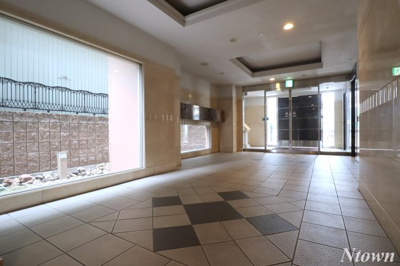 【ロビー】 | プレサンス金山グリーンパークス | 建物の内部です