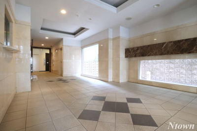 【ロビー】 | プレサンス金山グリーンパークス | 建物の内部です