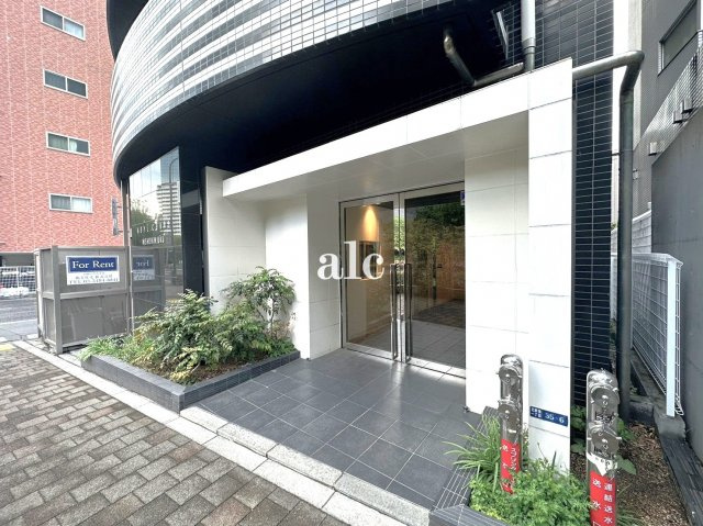 アジールコート西新宿のエントランス