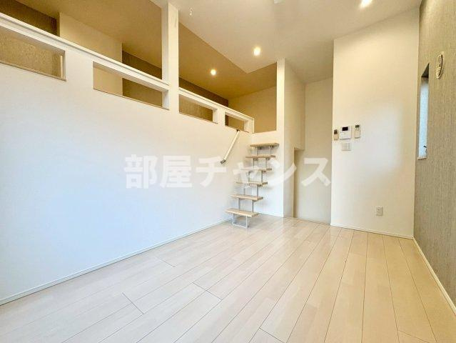 ディオステージ新栄の居間・リビング