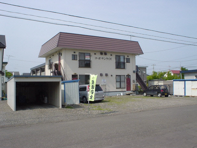 コーポサンライズの外観