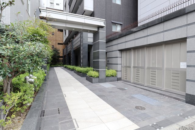 【エントランス】 | プレサンスジェネ丸の内 | 建物の内部です
