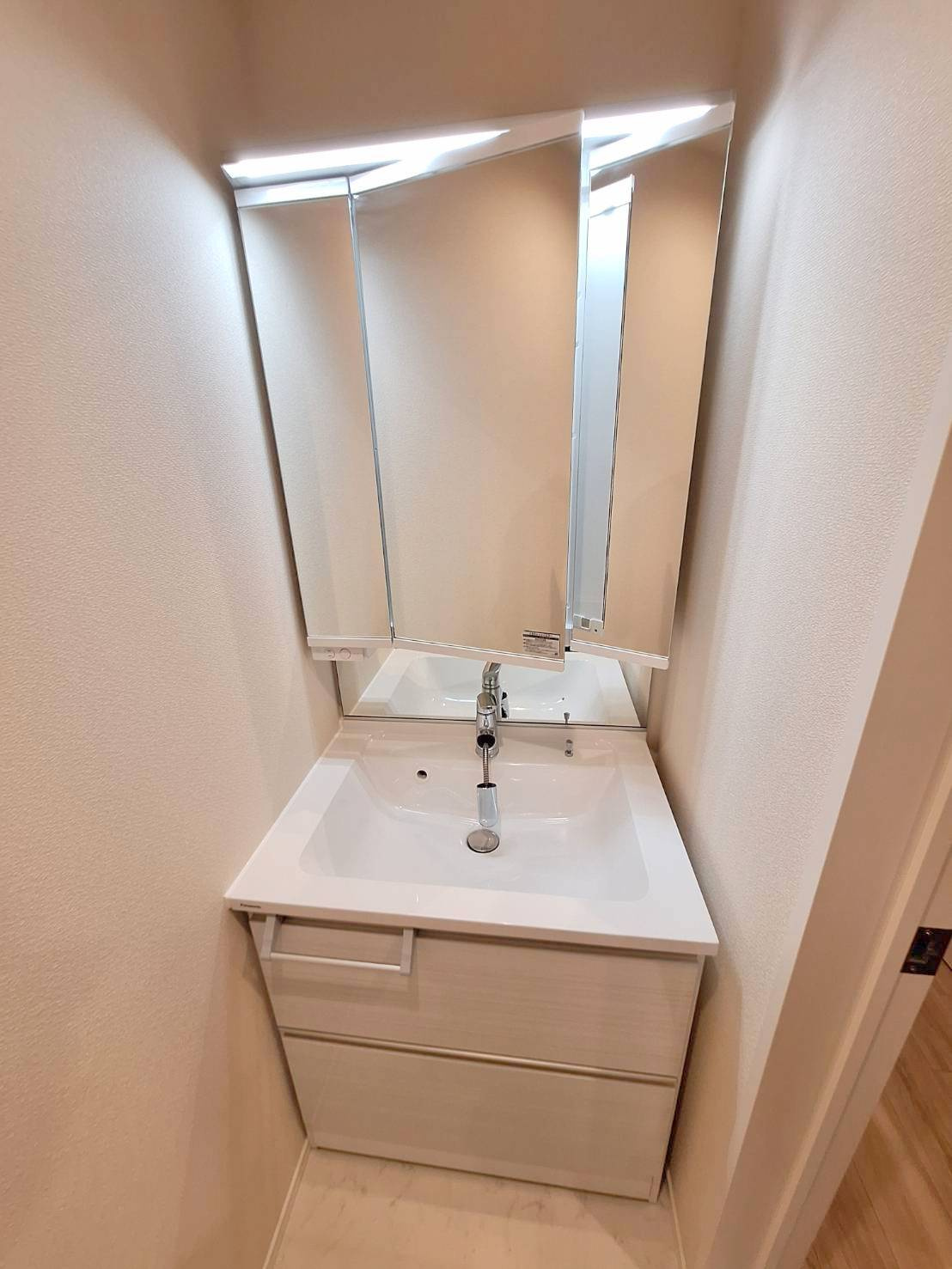 オカバ世田谷深沢ヘーベルメゾンの洗面所