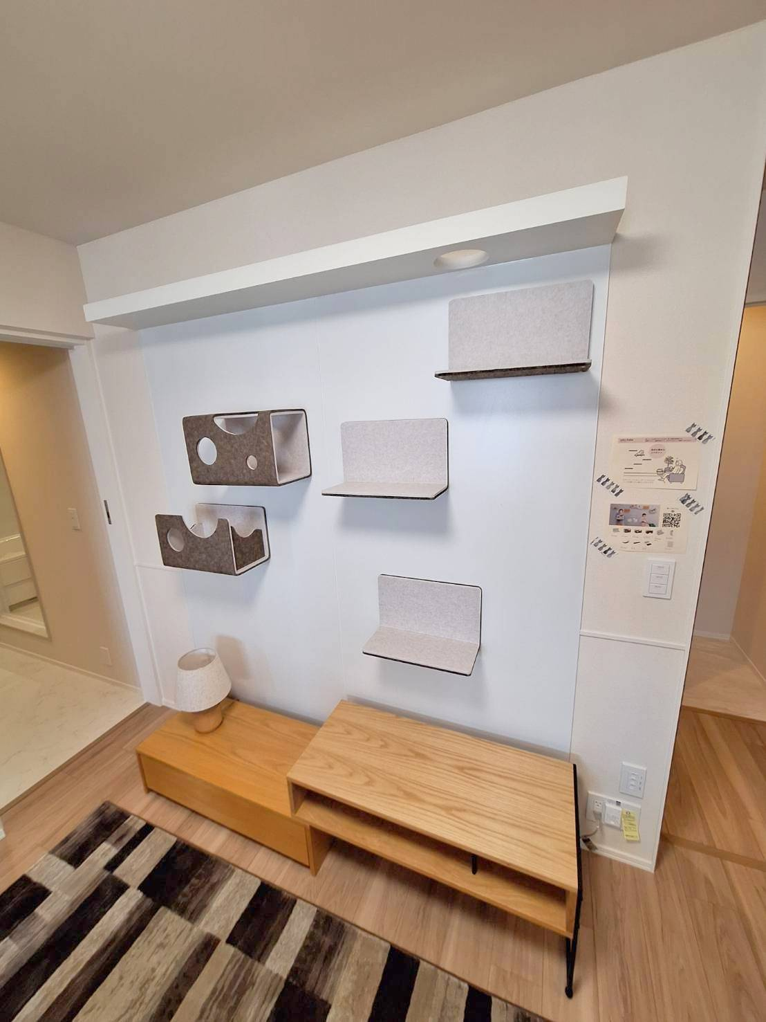 オカバ世田谷深沢ヘーベルメゾンのその他|neko Kabe　ネコに合わせてパーツの取付け位置が変えられる壁※家具やパーツ等は設備ではありません（同物件別号室）
