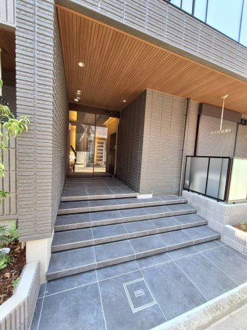 オカバ世田谷深沢ヘーベルメゾンのエントランス