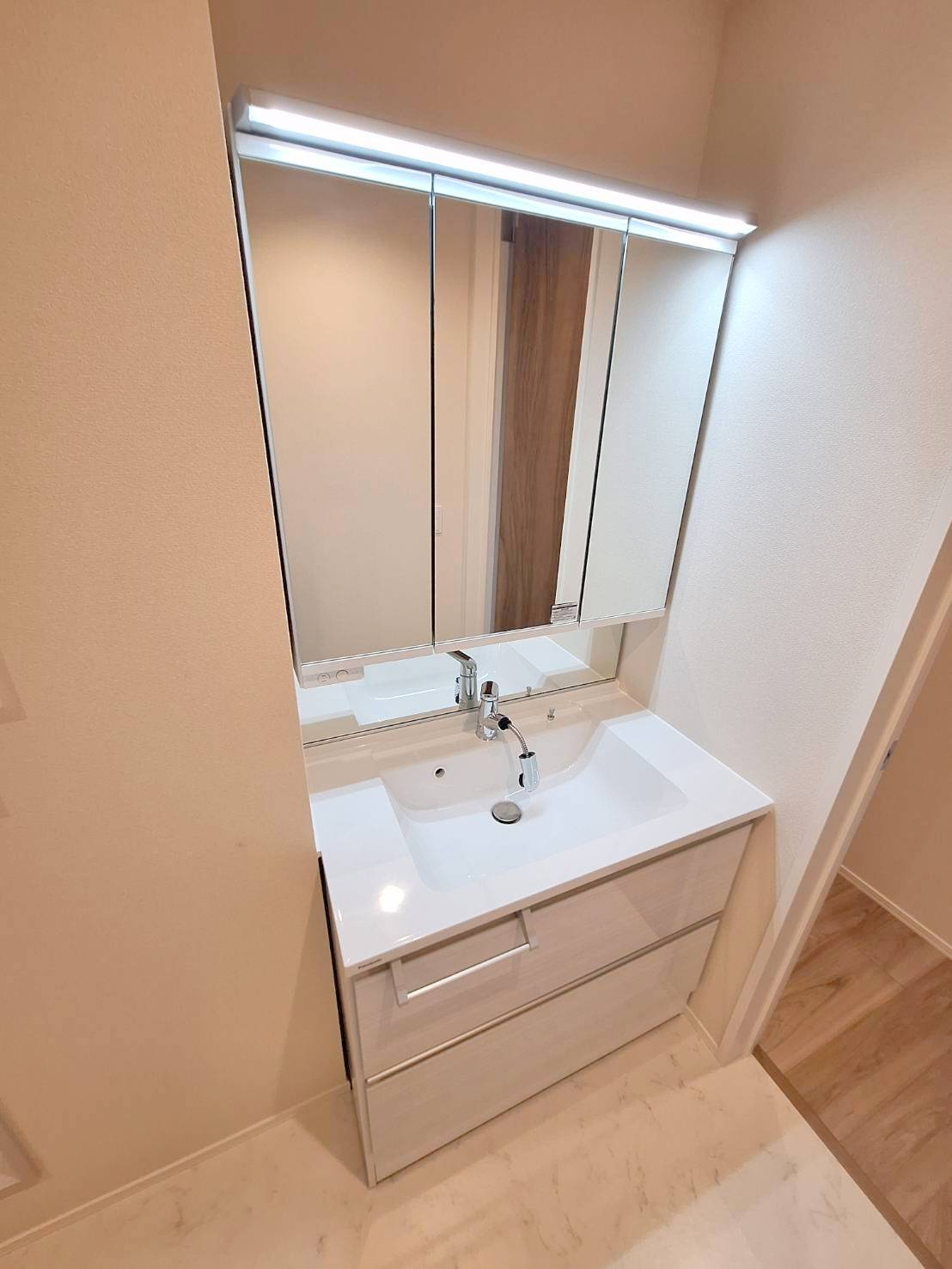 オカバ世田谷深沢ヘーベルメゾンの洗面所