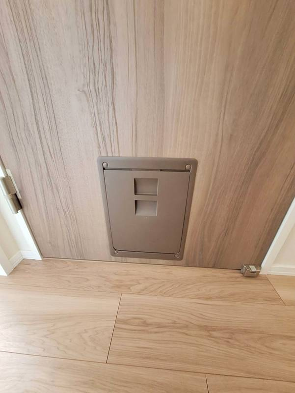 オカバ世田谷深沢ヘーベルメゾンのその他|neko Kuguri　いつでも通れるネコ専用の出入り口
