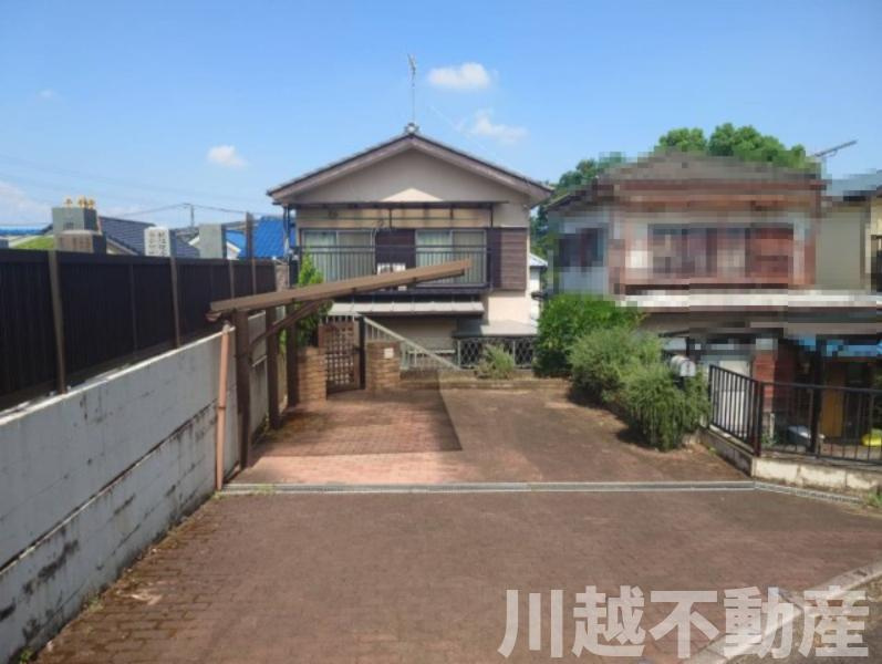 変化に富んだ敷地でゆったりライフが過ごせる住まい