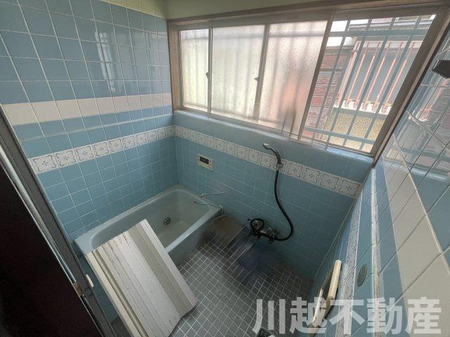 変化に富んだ敷地でゆったりライフが過ごせる住まいの浴室|ゆったり過ごせるお風呂です