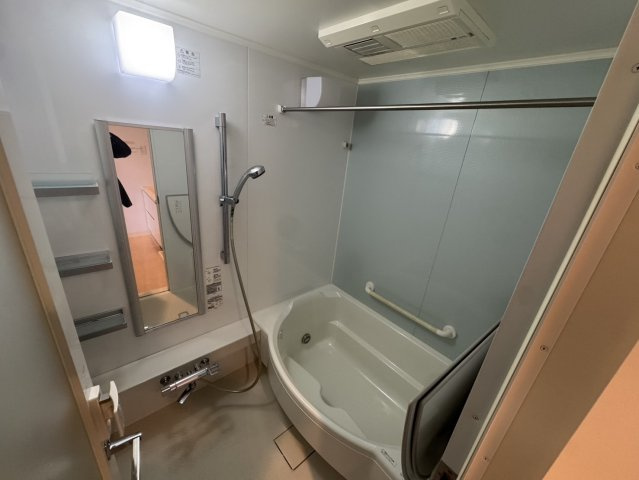 東京都東久留米市　区分マンションの浴室