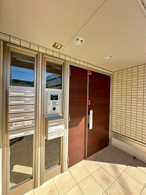 【エントランス】 | ブライトテラス