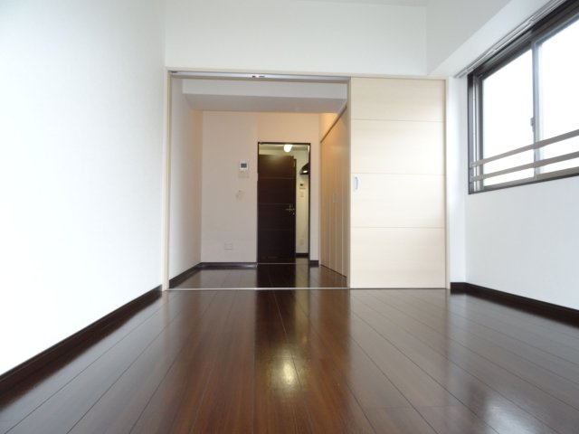 ソル・ド・中呉服の居間・リビング